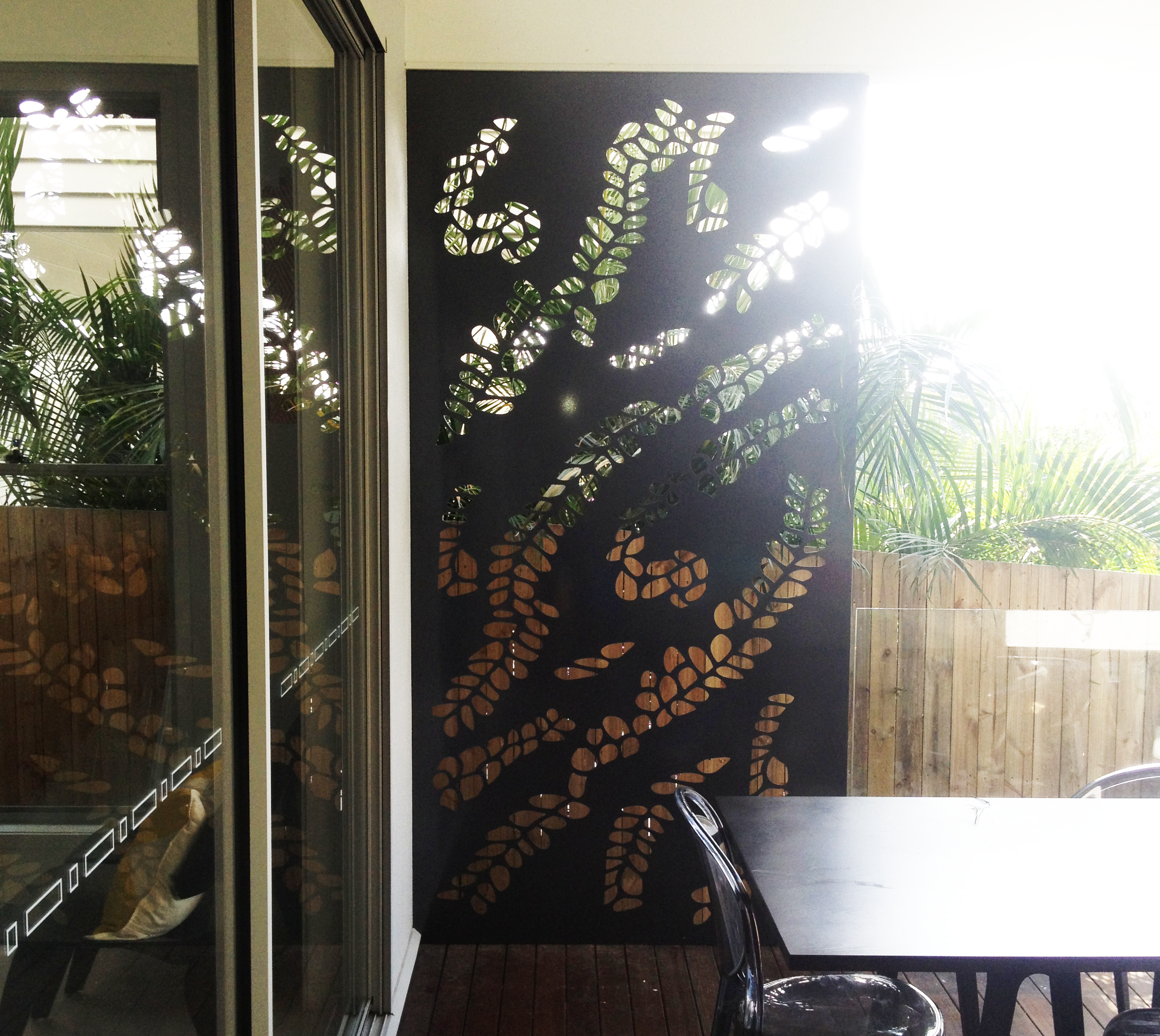 em steel Privacy Screens Are A Stunning Design Feature